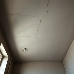 Sufit w bloku z wielkiej płyty